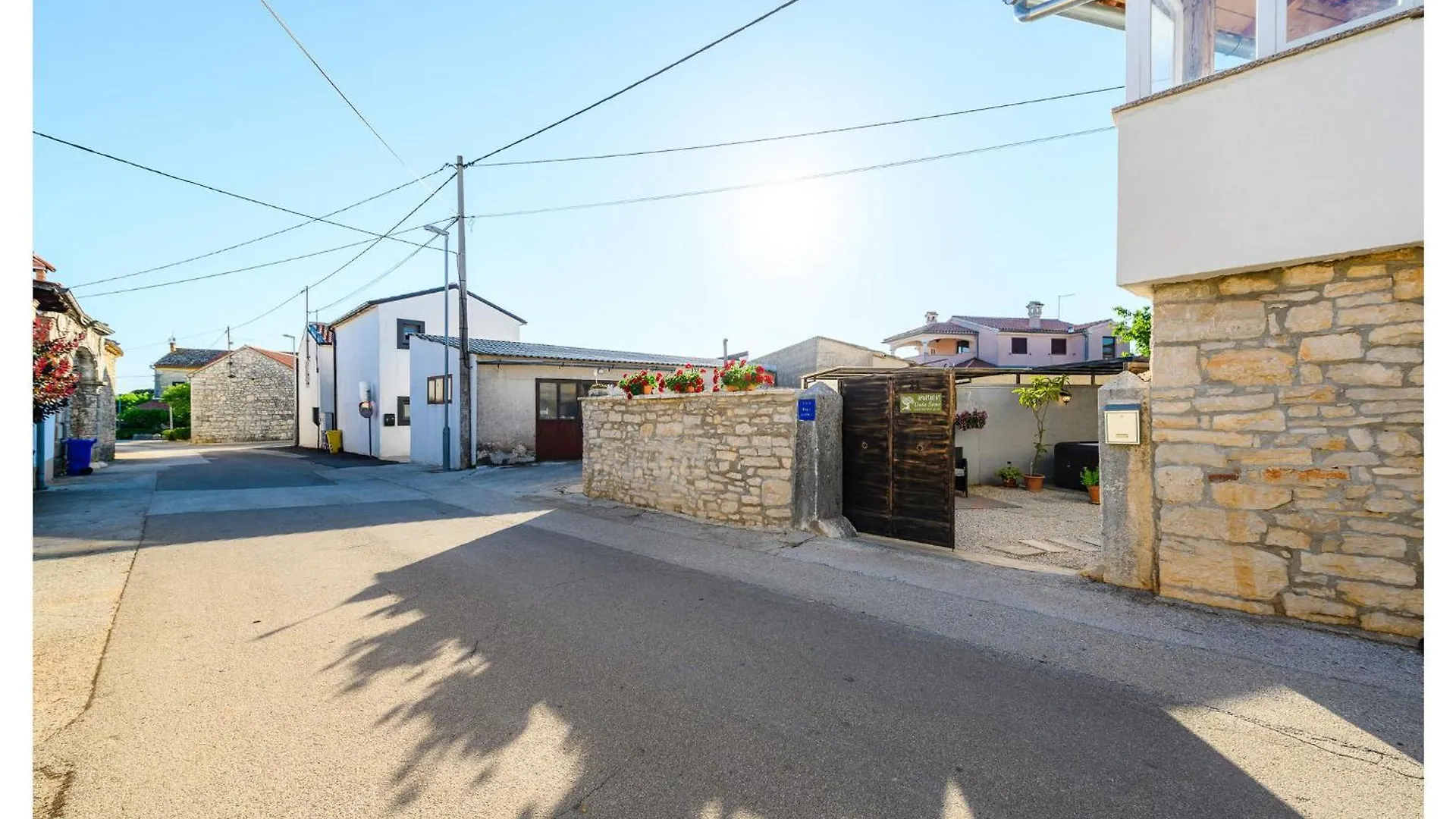 1 Bedroom Lovely Home In Barat